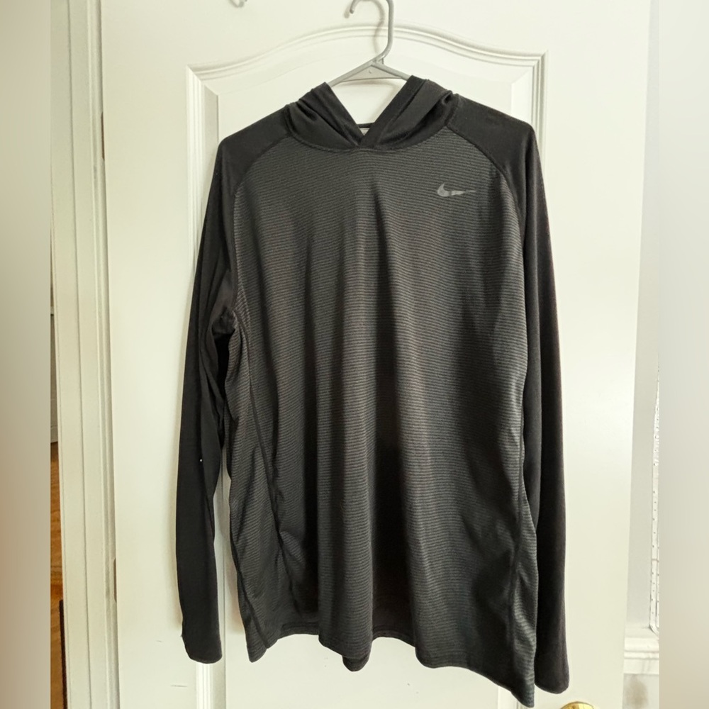 Men’s dri fit thin sweatshirt